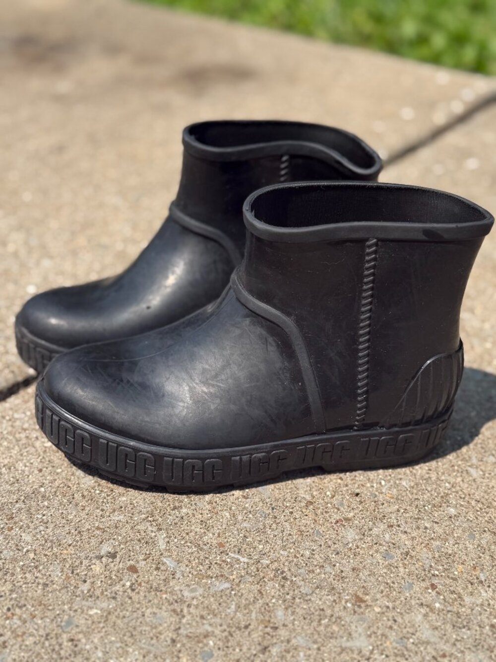 UGG Drizlita Kids 3 Black Rain Boots Waterproof Y2K Gorpcore Rubber 4027